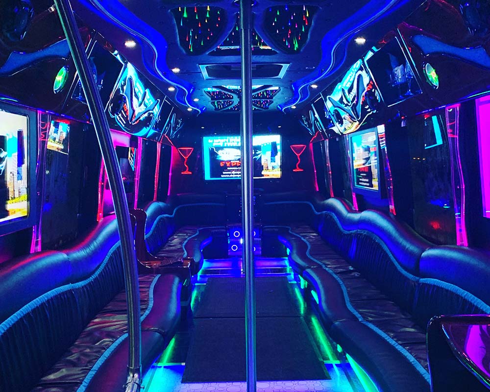 40 passenger limo bus stretch limo Antioch il