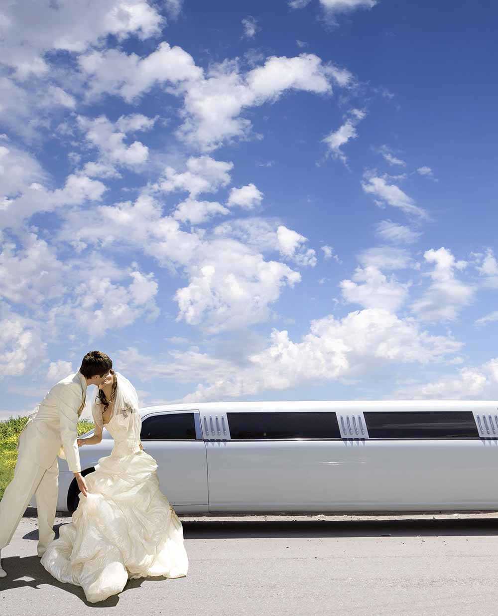 Wedding Limousine service Antioch Illinois